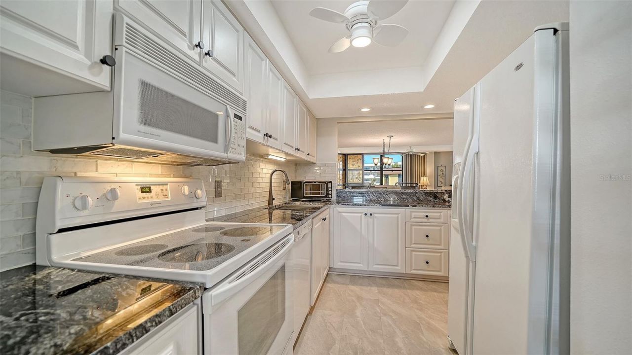 8779 Midnight Pass Road, Unit 502H, Sarasota, FL 34242 Photo