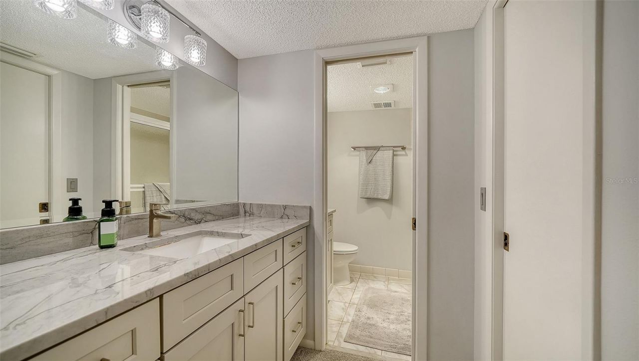 8779 Midnight Pass Road, Unit 502H, Sarasota, FL 34242 Photo