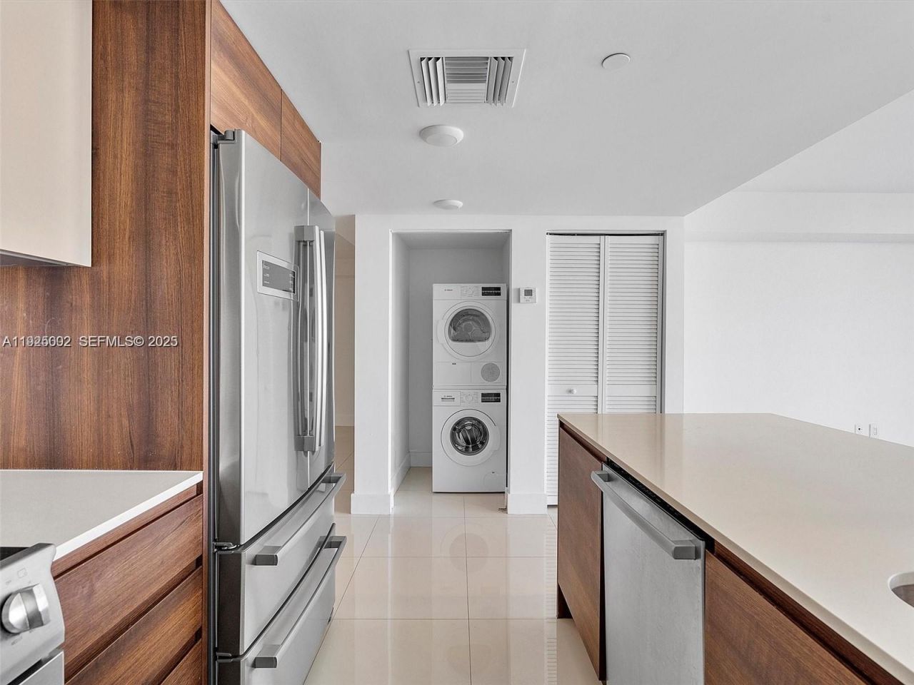 9261 E Bay Harbor Dr, Unit 501, Bay Harbor Islands, FL 33154 Photo