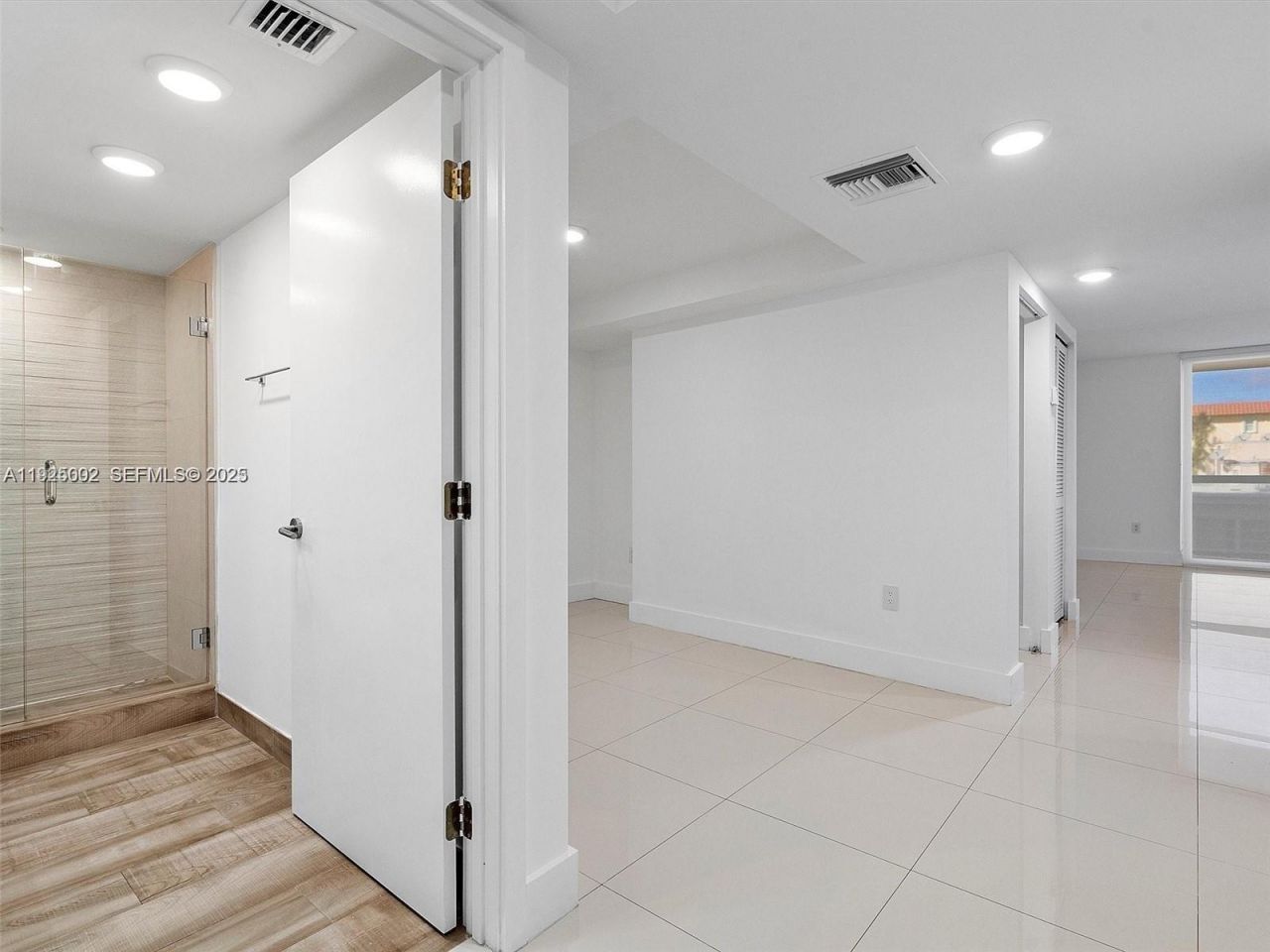 9261 E Bay Harbor Dr, Unit 501, Bay Harbor Islands, FL 33154 Photo