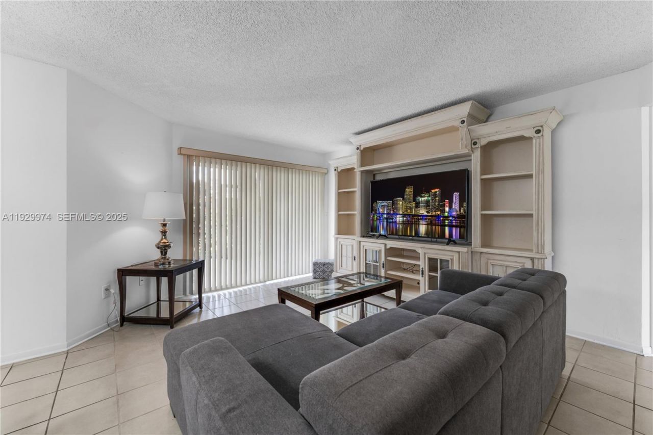 2221 SE 27th Dr, Unit 106-B, Homestead, FL 33035 Photo