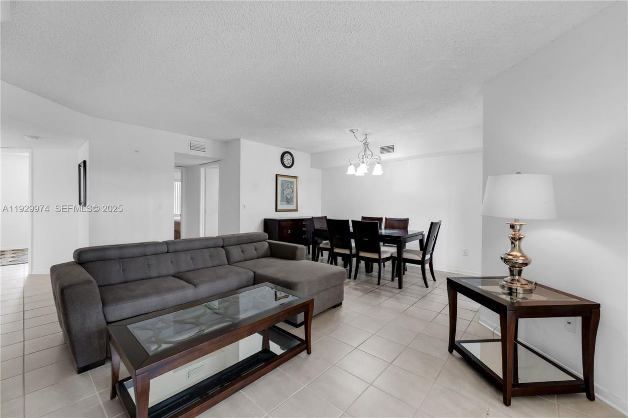 2221 SE 27th Dr, Unit 106-B, Homestead, FL 33035 Photo