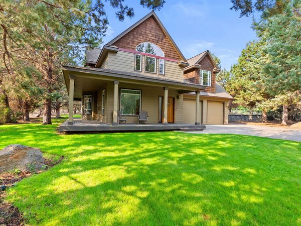 3025 NW Fairway Heights Drive, Bend, OR 97703