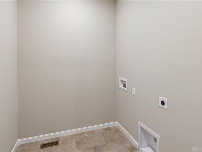 86 Ed Knoll Bend, Springboro, OH 45066 Photo 13