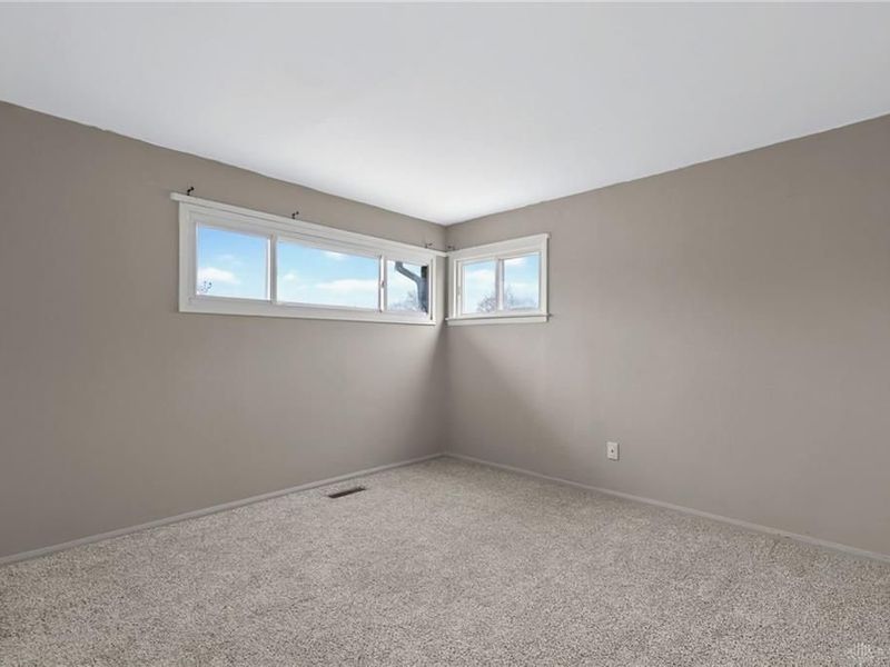 153 N Diana Lane, Fairborn, OH 45324 Photo 14