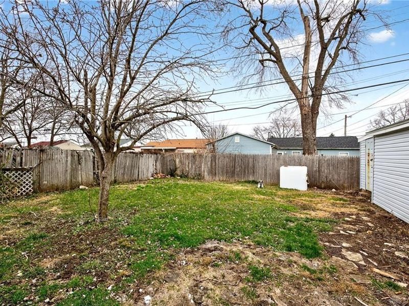 153 N Diana Lane, Fairborn, OH 45324 Photo 22