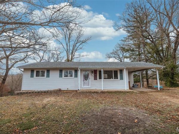 450 Hillcrest Drive, Bourbon, MO 65441