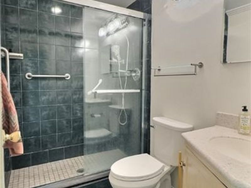 1 Bratenahl Place, Unit 604, Bratenahl, OH 44108 Photo 5