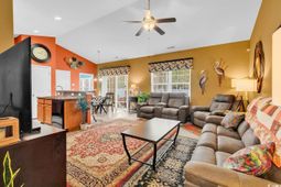 260 Oak Crest Circle photo 4