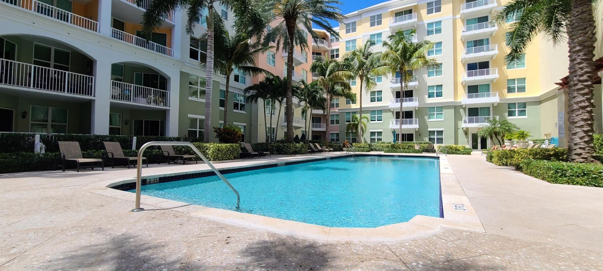 802 W Windward Way, Unit 206, Lantana, FL 33462 Photo