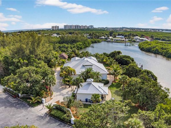 901 Jack Island Access Road, Hutchinson Island, FL 34949