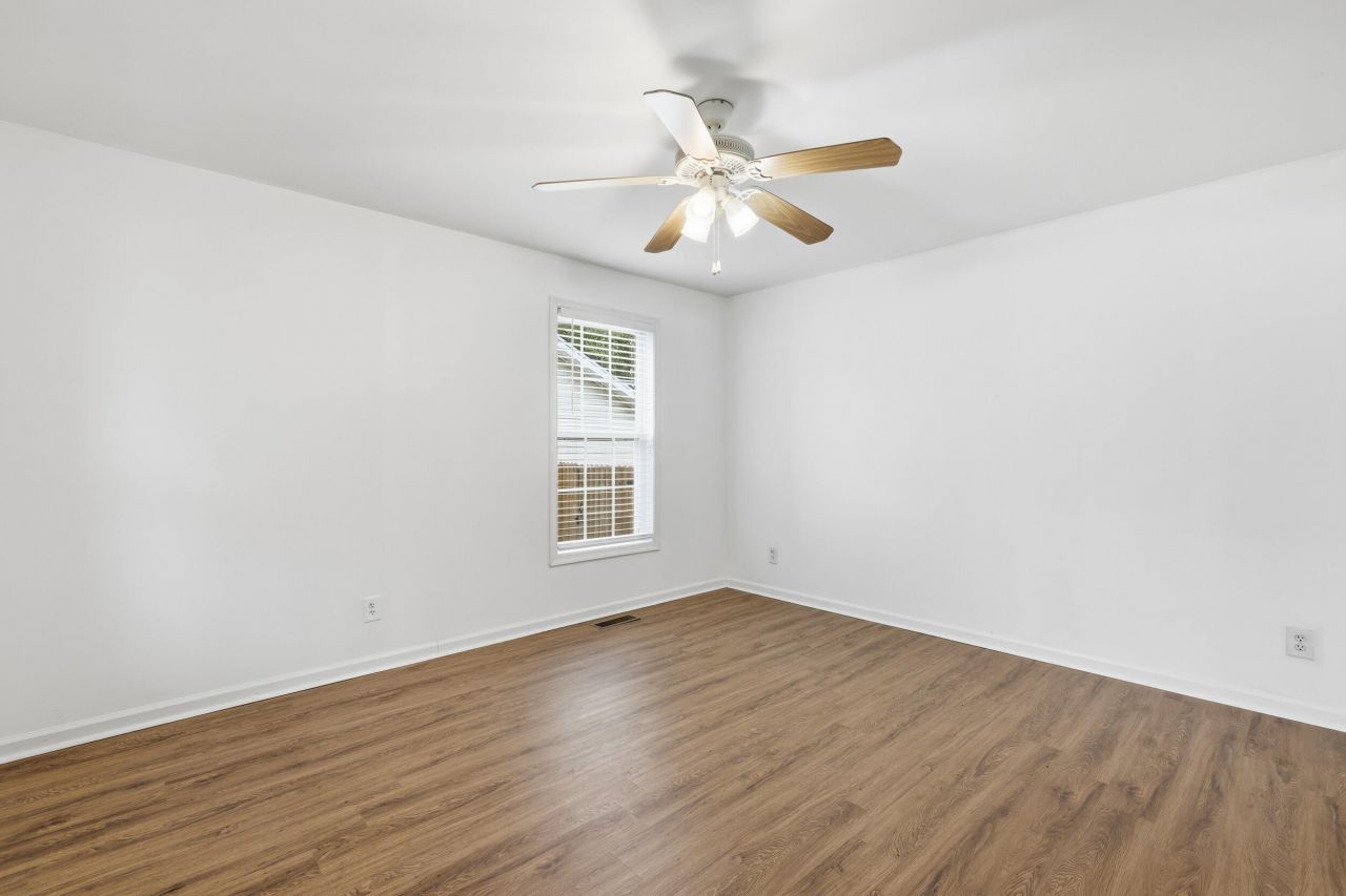 2590 Otranto Road Photo 20