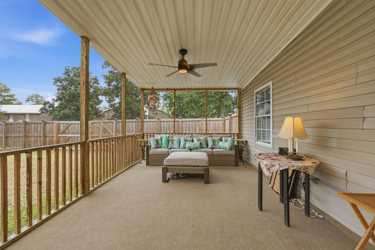 2590 Otranto Road Photo 32