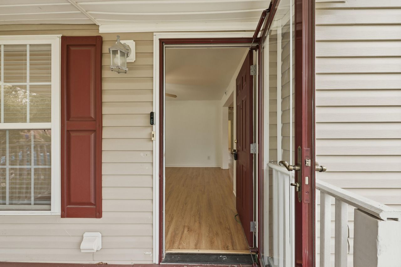 2590 Otranto Road Photo 7