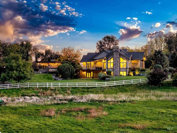 4262 S Rustler Lane, Meridian, ID 83642