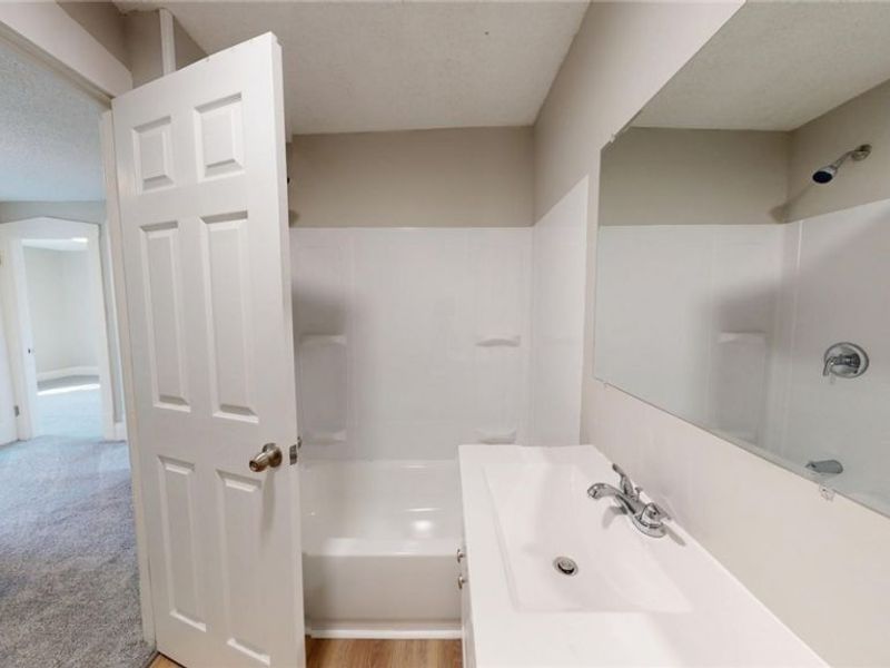 3544 W 99th Street, Cleveland, OH 44102 Photo 18