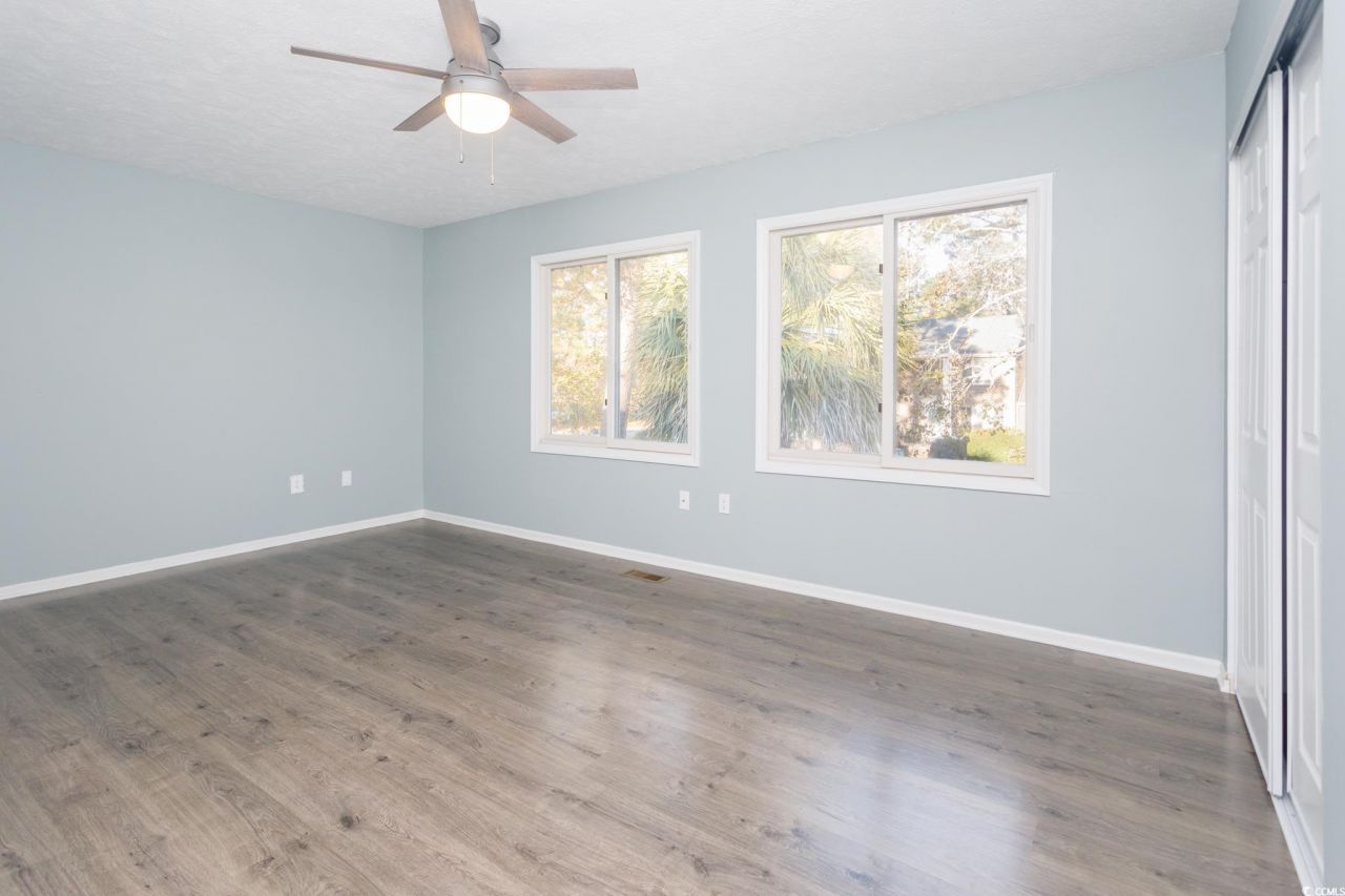 310 75th Ave N Photo 17