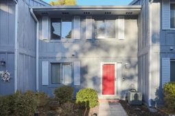 310 75th Ave N photo 4