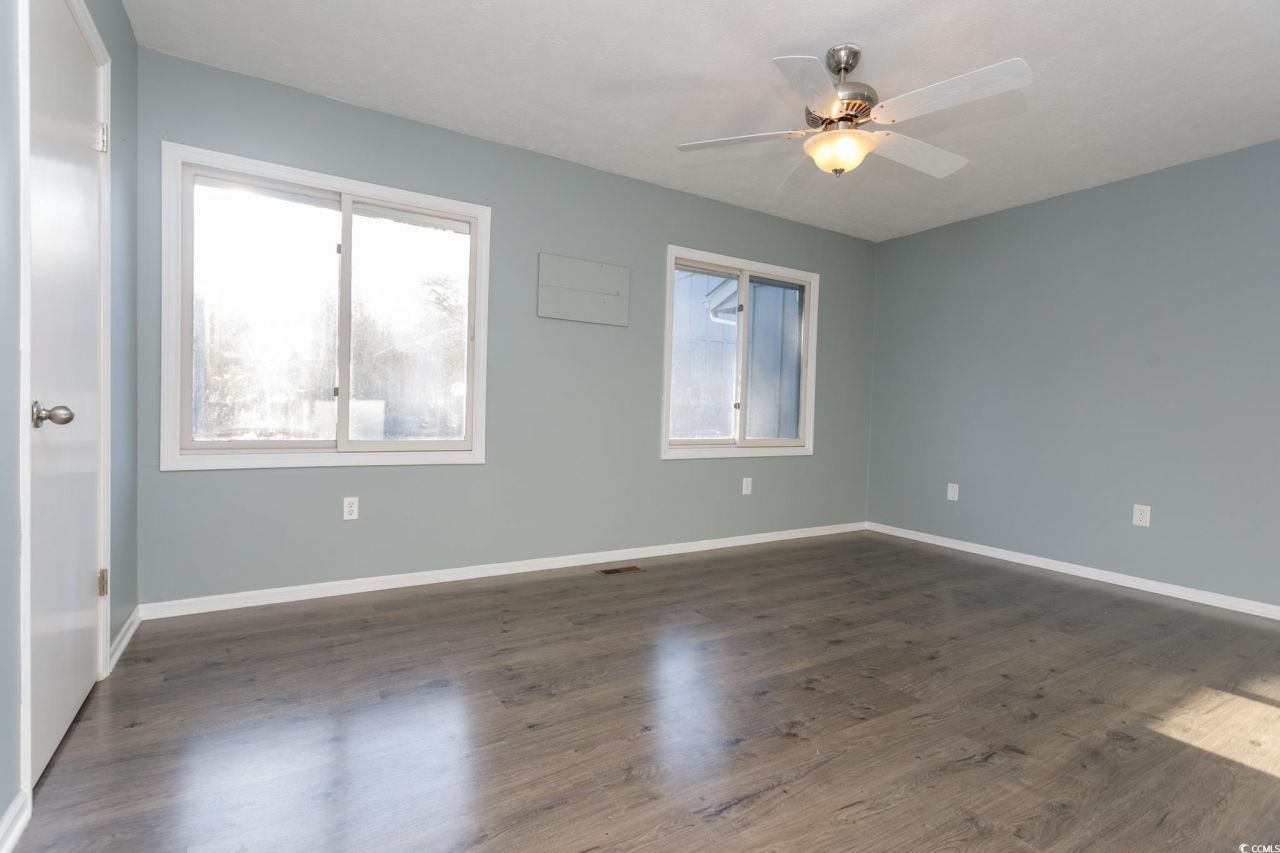 310 75th Ave N Photo 24