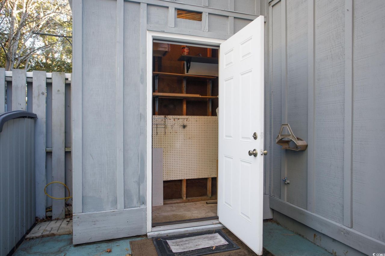 310 75th Ave N Photo 34