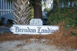 310 75th Ave N photo 4