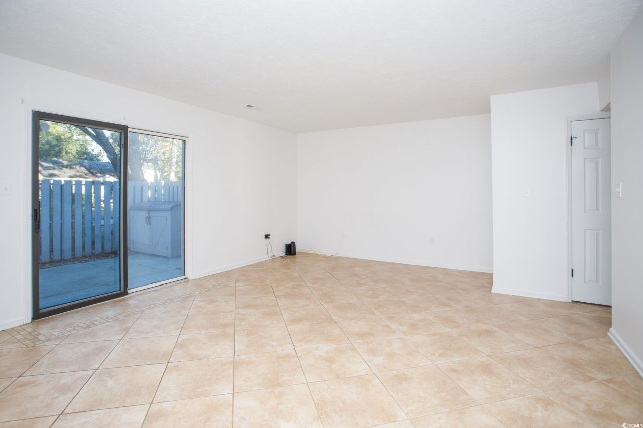 310 75th Ave N Photo 9