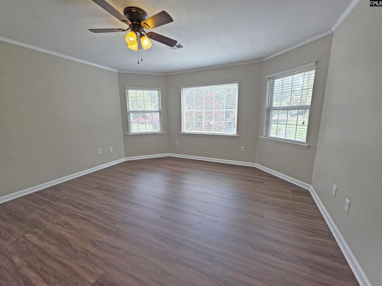 613 Skyline Drive  Photo 11