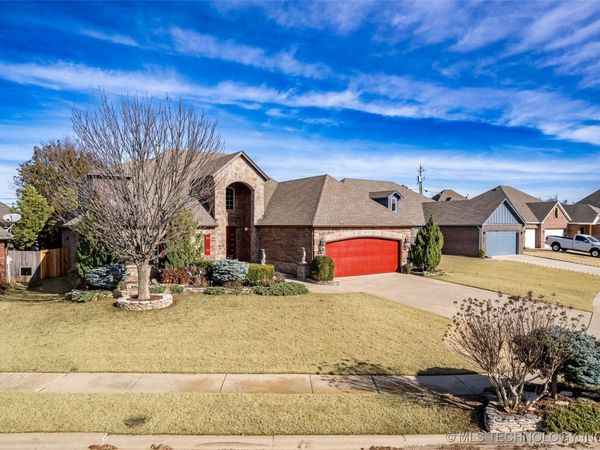 1204 W Fargo Lane, Broken Arrow, OK 74012