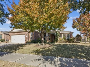 1728 Hacienda Heights Lane, Frisco, TX 75036
