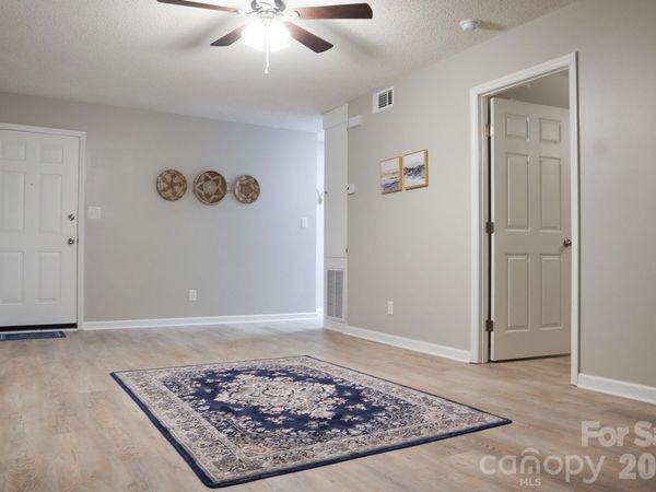 525 12th Street SW, Unit 26, Hickory, NC 28602