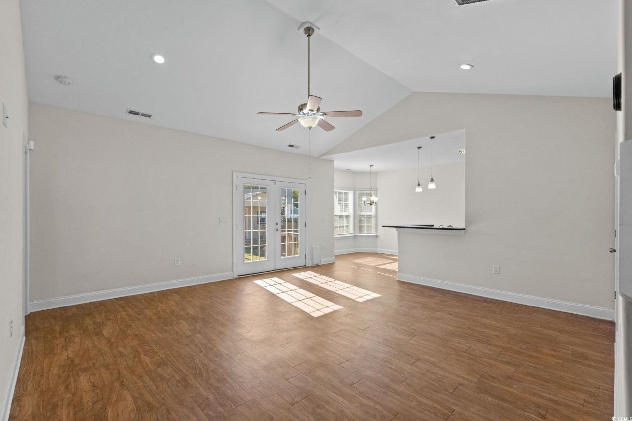 621 Garden Ave. Photo 5