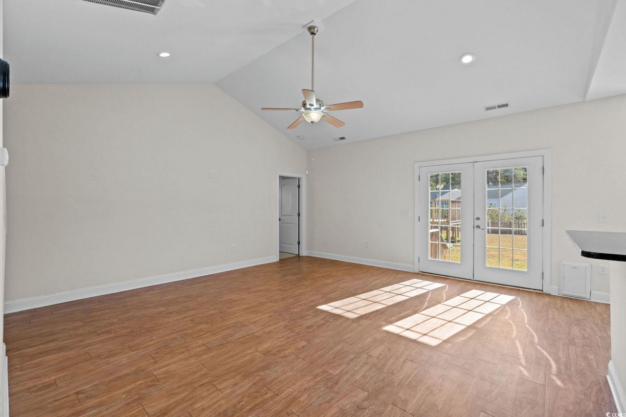 621 Garden Ave. Photo 7