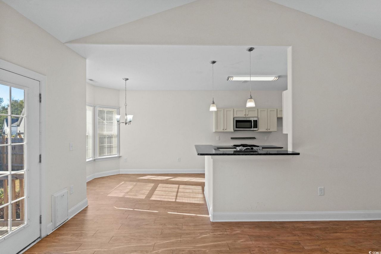 621 Garden Ave. Photo 8