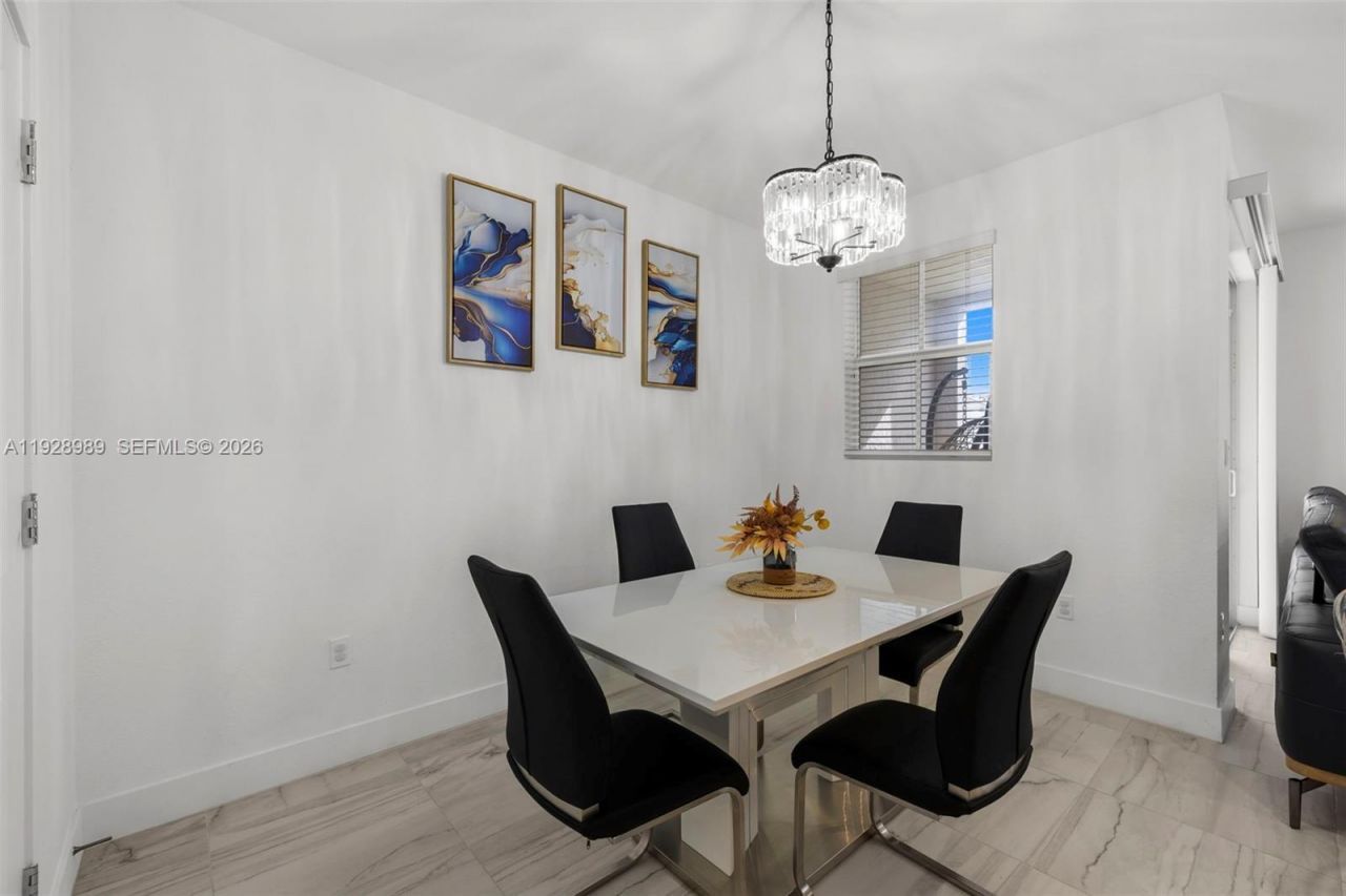 17042 SW 1st St, Pembroke Pines, FL 33027 Photo