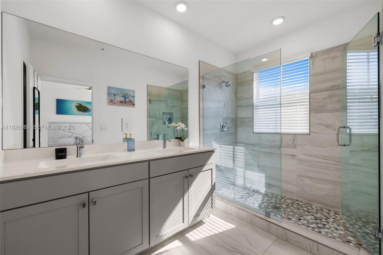 17042 SW 1st St, Pembroke Pines, FL 33027 Photo