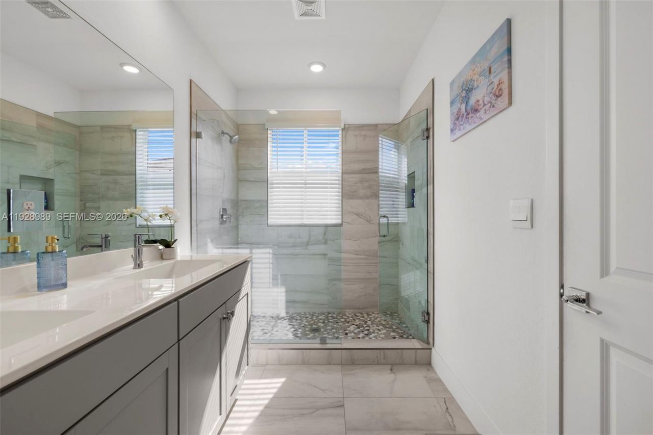 17042 SW 1st St, Pembroke Pines, FL 33027 Photo