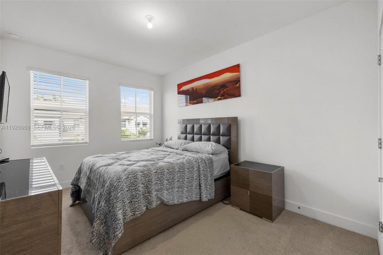 17042 SW 1st St, Pembroke Pines, FL 33027 Photo