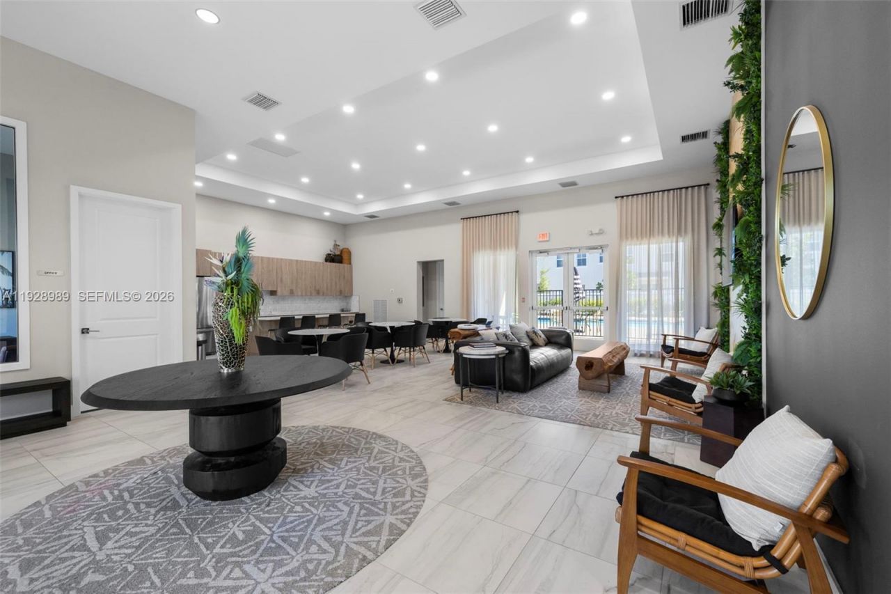 17042 SW 1st St, Pembroke Pines, FL 33027 Photo