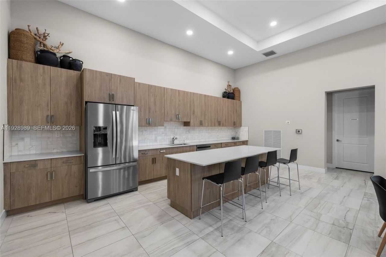 17042 SW 1st St, Pembroke Pines, FL 33027 Photo