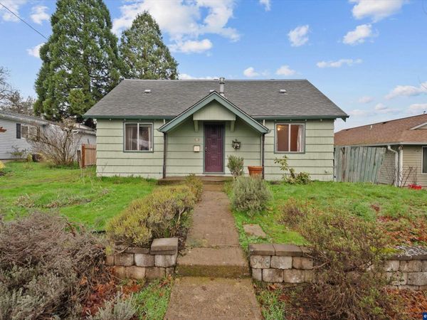 948 SW Maple St, Dallas, OR 97338