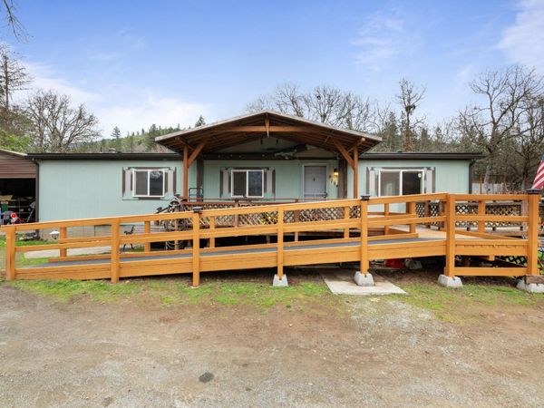 4794 Foothill Boulevard, Rogue River, OR 97537