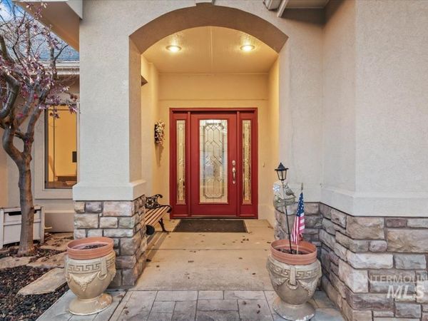 2308 E Chimere Dr, Meridian, ID 83646