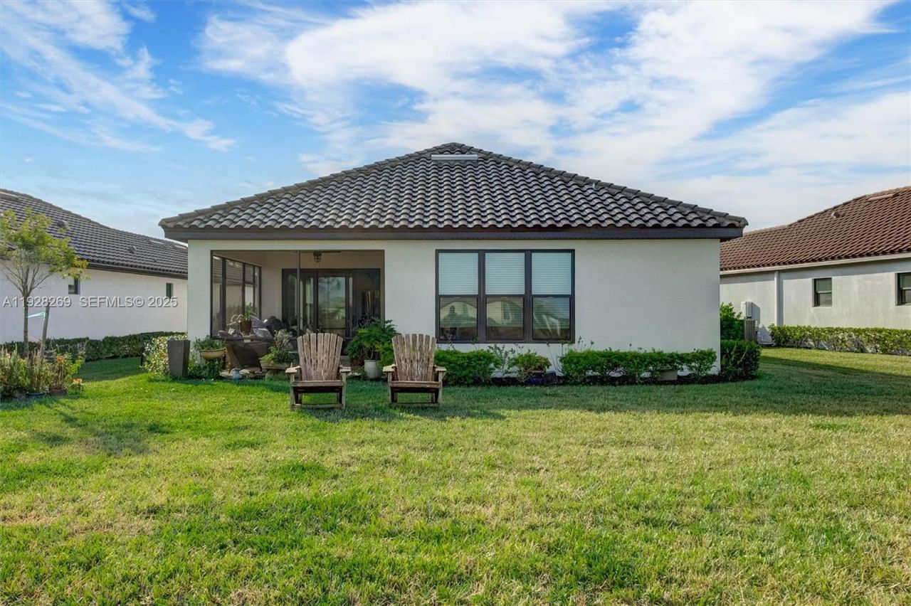 12853 SW Ambra St, Port Saint Lucie, FL 34987 Photo