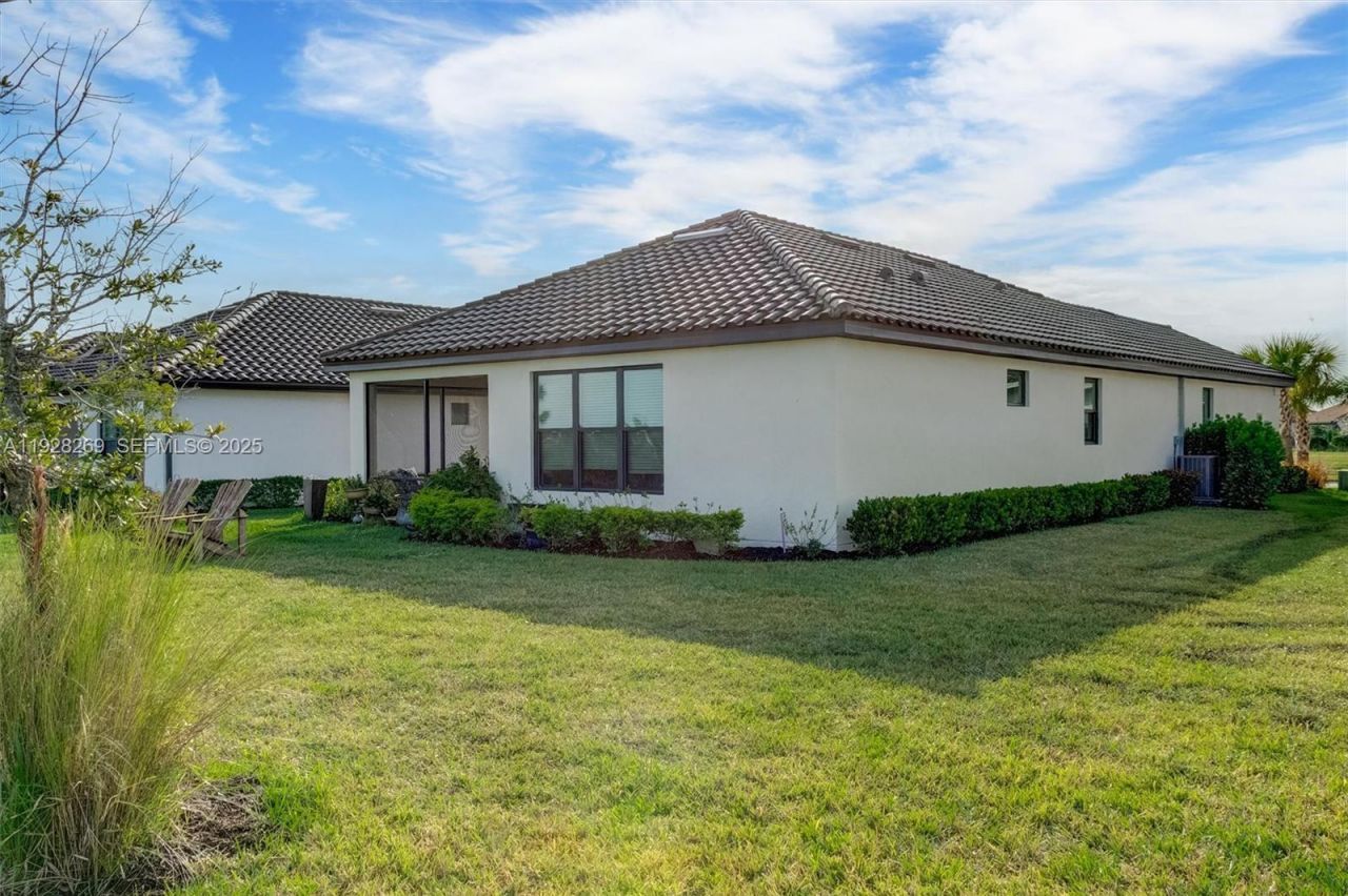 12853 SW Ambra St, Port Saint Lucie, FL 34987 Photo