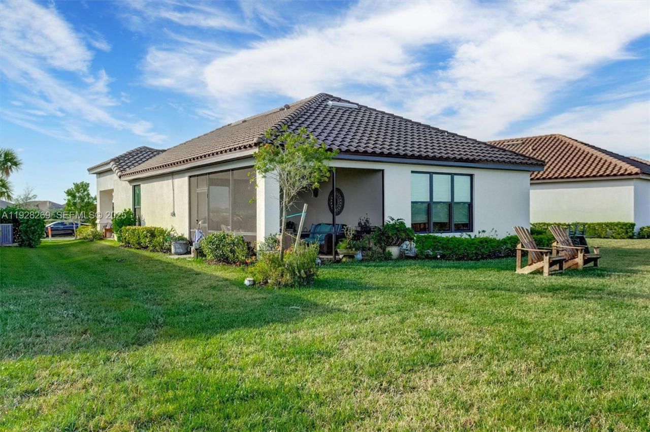 12853 SW Ambra St, Port Saint Lucie, FL 34987 Photo