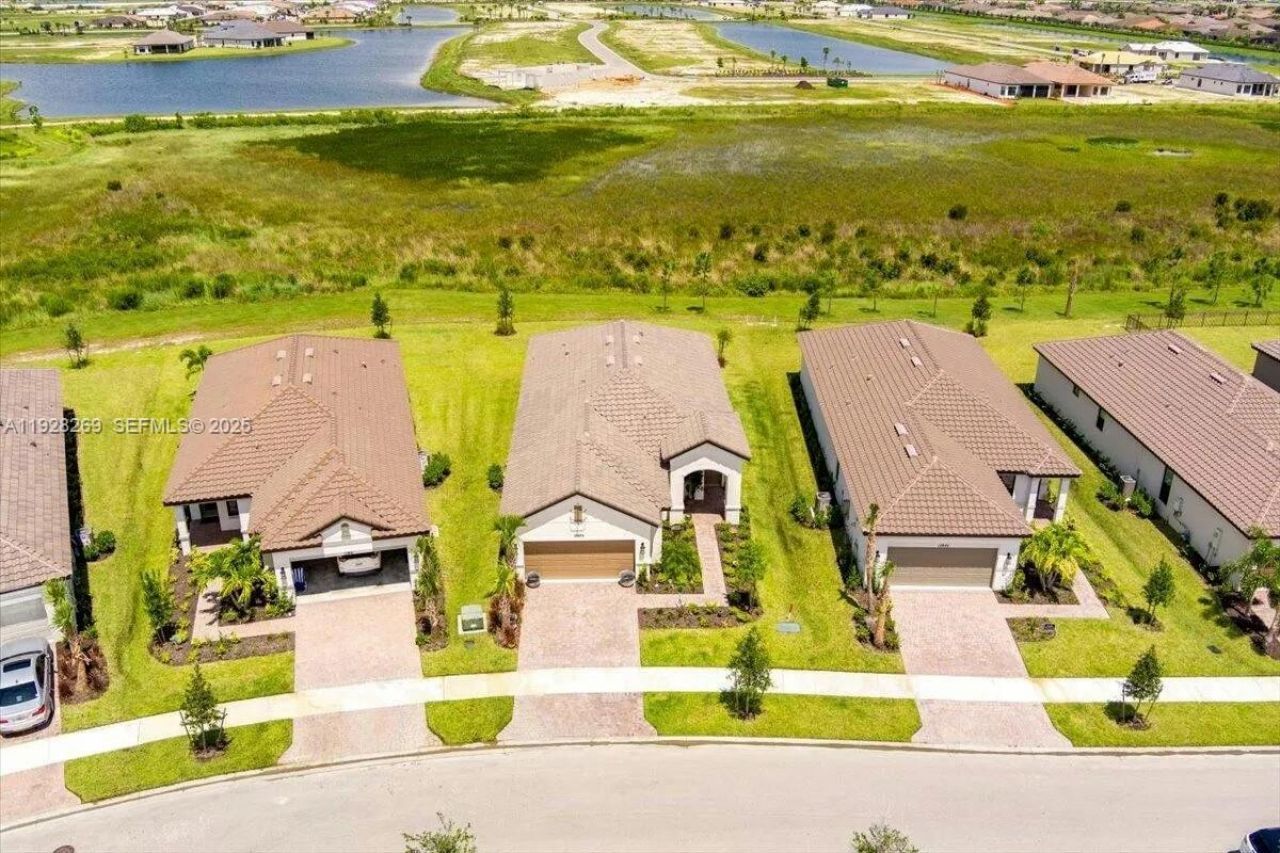 12853 SW Ambra St, Port Saint Lucie, FL 34987 Photo