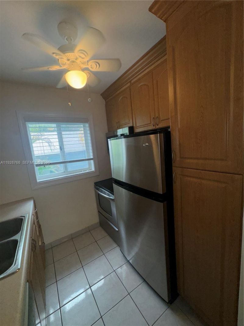 401 Collins Ave, Unit 21, Miami Beach, FL 33139 Photo