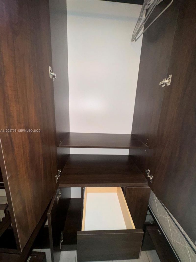 401 Collins Ave, Unit 21, Miami Beach, FL 33139 Photo