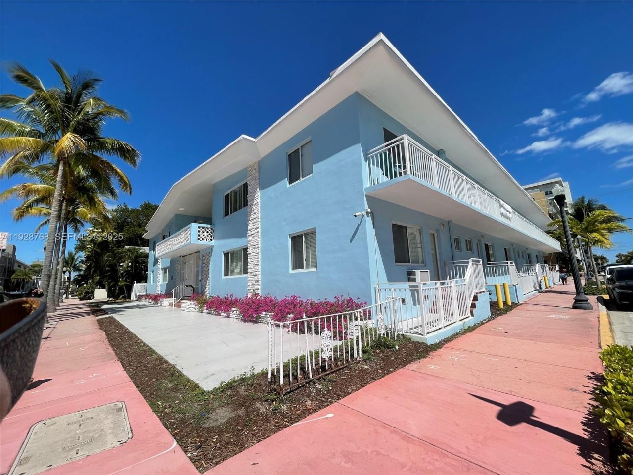 401 Collins Ave, Unit 21, Miami Beach, FL 33139 Photo