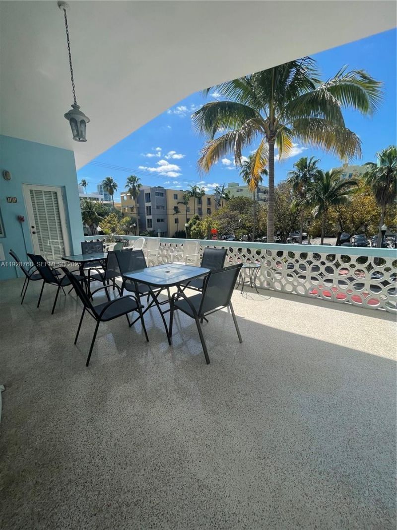 401 Collins Ave, Unit 21, Miami Beach, FL 33139 Photo